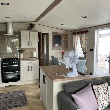 Ellis Retreats At Tattershall Lakes Lincoln Exteriör bild